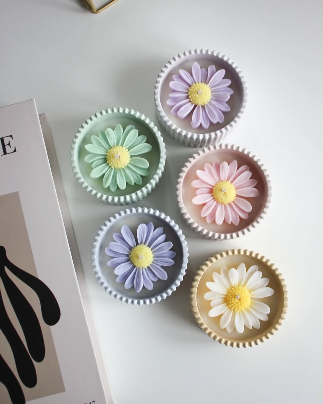 Daisy Ribbed Jar Candle Soy Wax Scented Candle Handpoured Candle