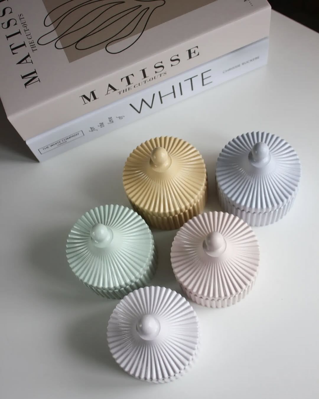 Daisy Ribbed Jar Candle Soy Wax Scented Candle Handpoured Candle