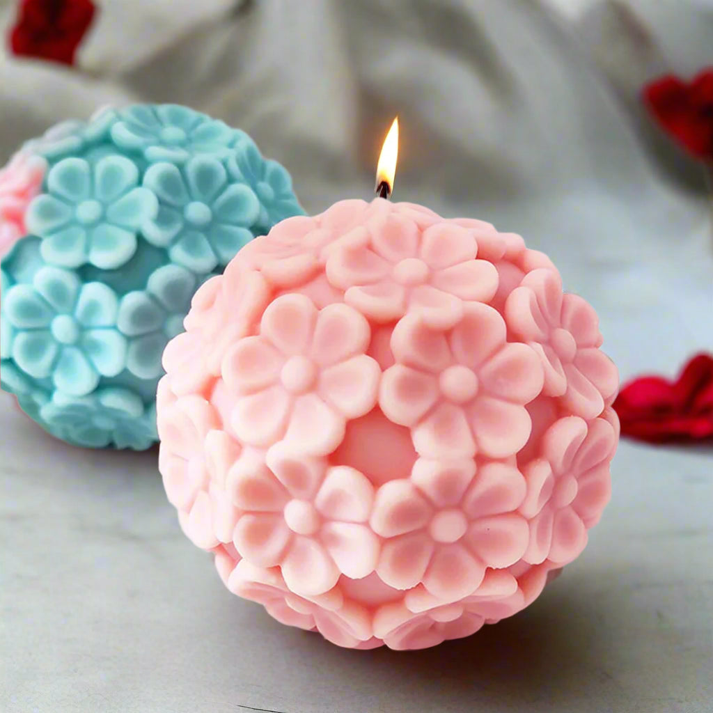 Elegant floral ball candle, handcrafted from pure soy wax, designed with intricate floral patterns. Perfect for Valentine's Day, creating a romantic and charming ambiance with its delicate and beautiful design.