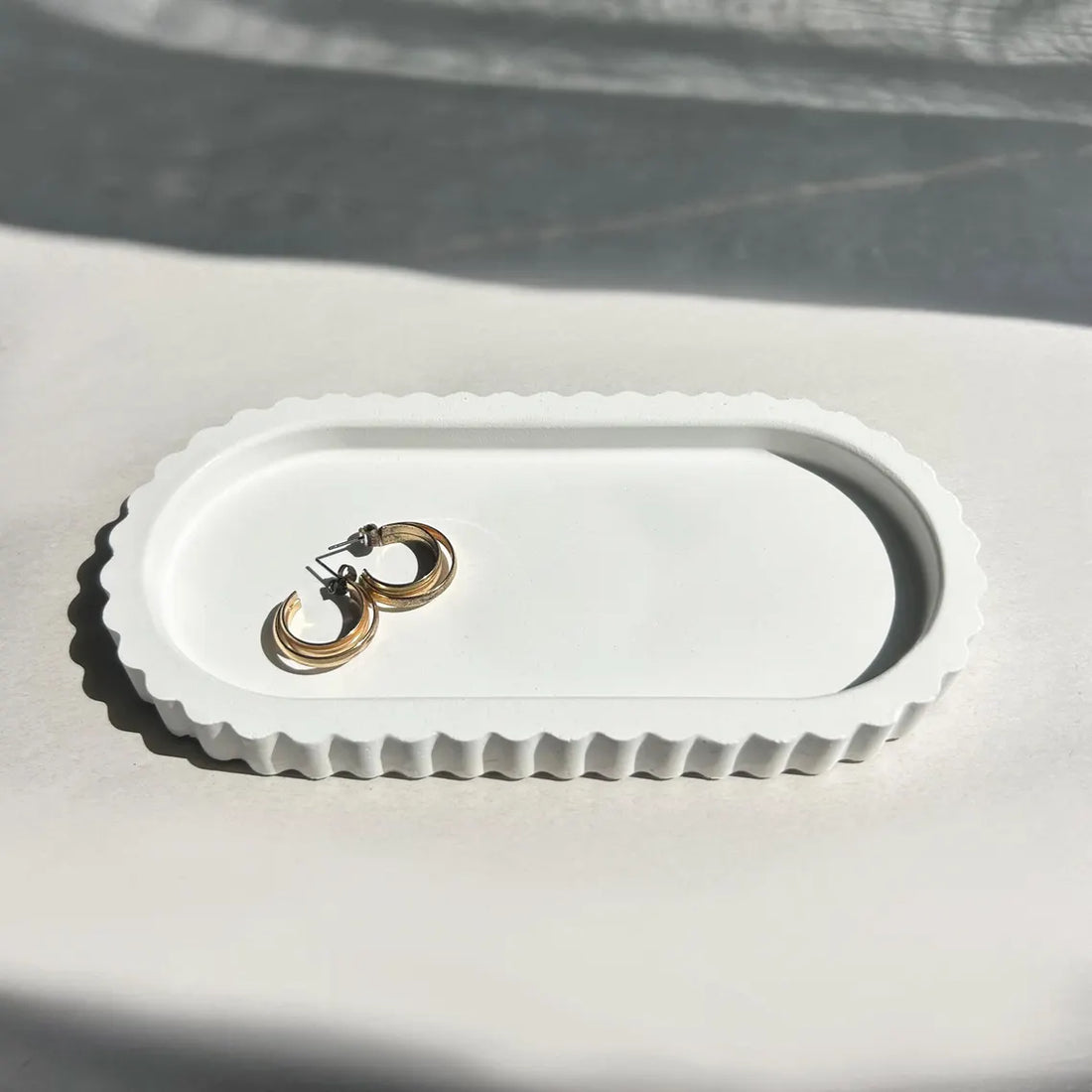 Wavy Concrete Trey Trinket Trey Oval Concrete Trey